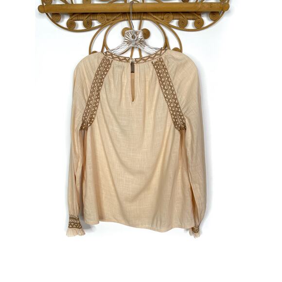 NEW FAHERTY Arles Embroidered Blouse Blush - Neutral S - Picture 7 of 9
